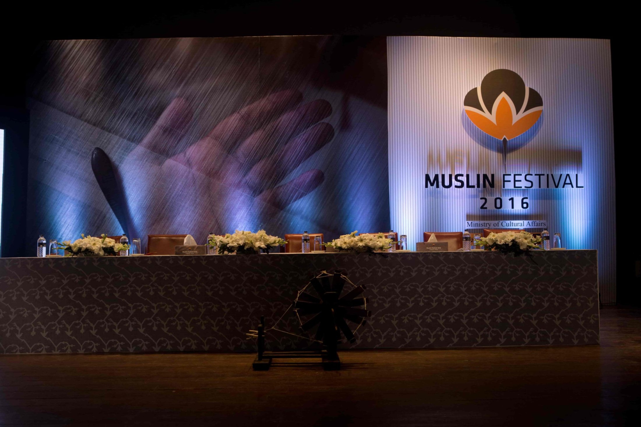 3. The stage is set for the Muslin Festival, 2016-min